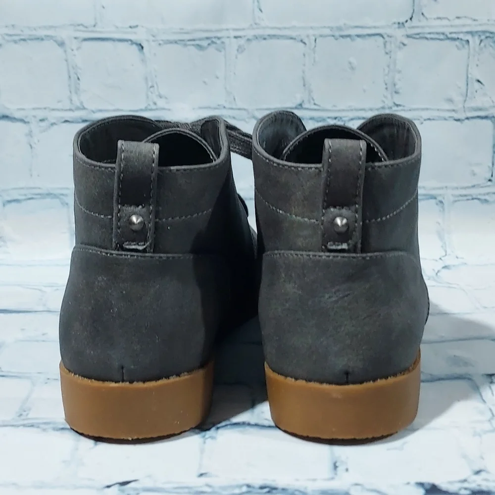 Very G Brown Ankle Boots 7.5 Womens City Minimalist Capsule